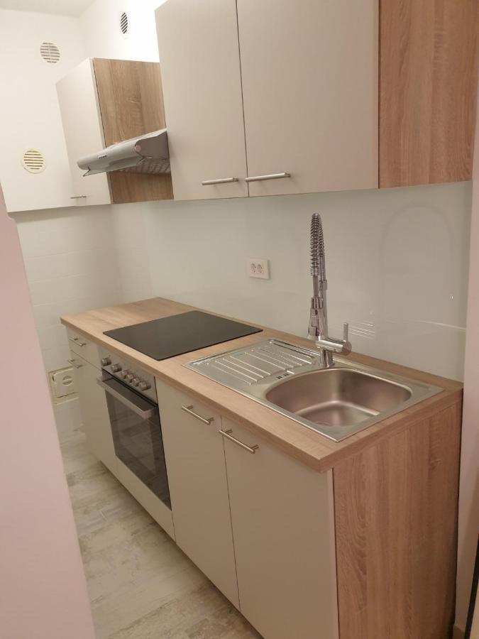 Apartman P-E Pula Exterior foto